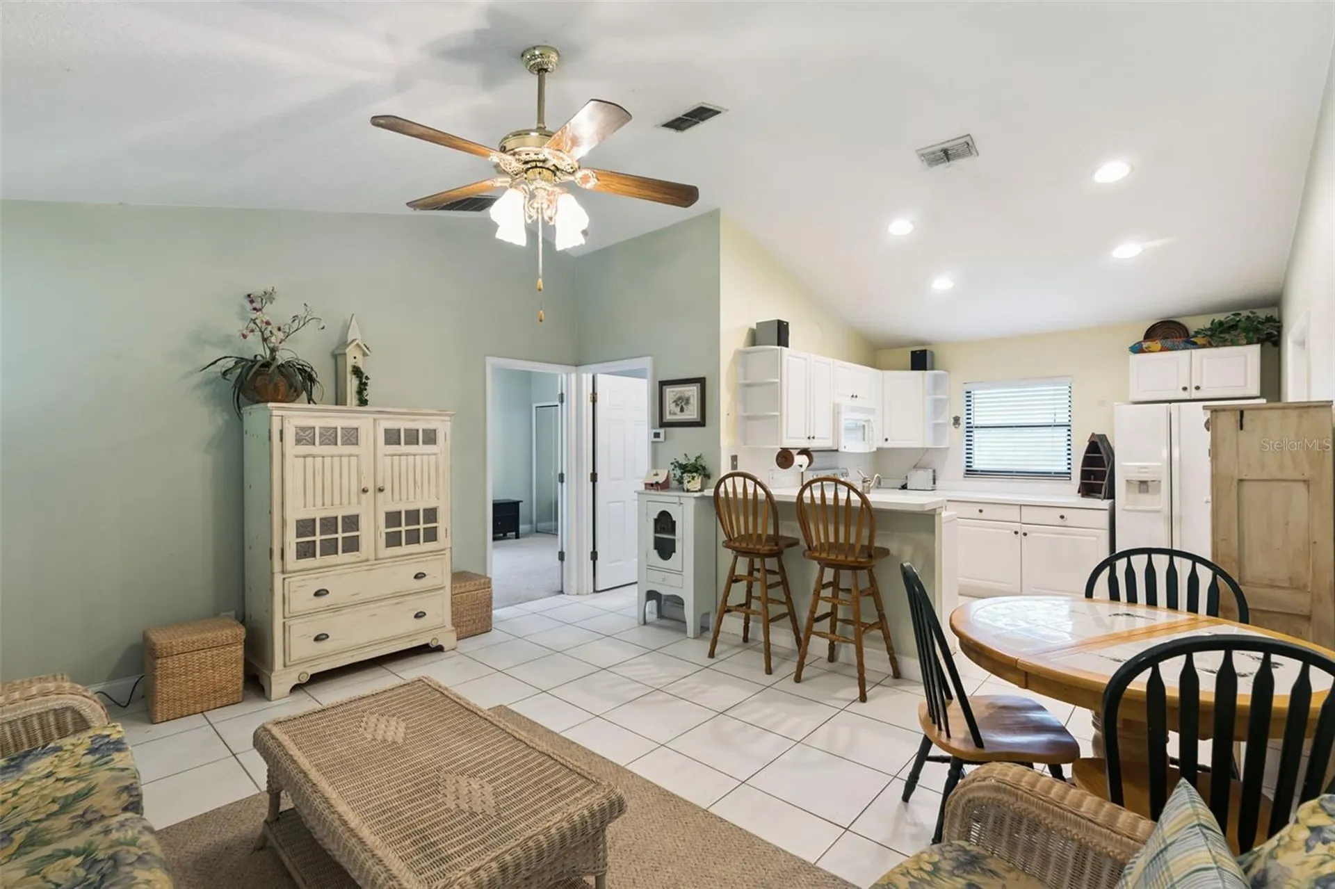 390 Smith Street Oviedo FL 32765