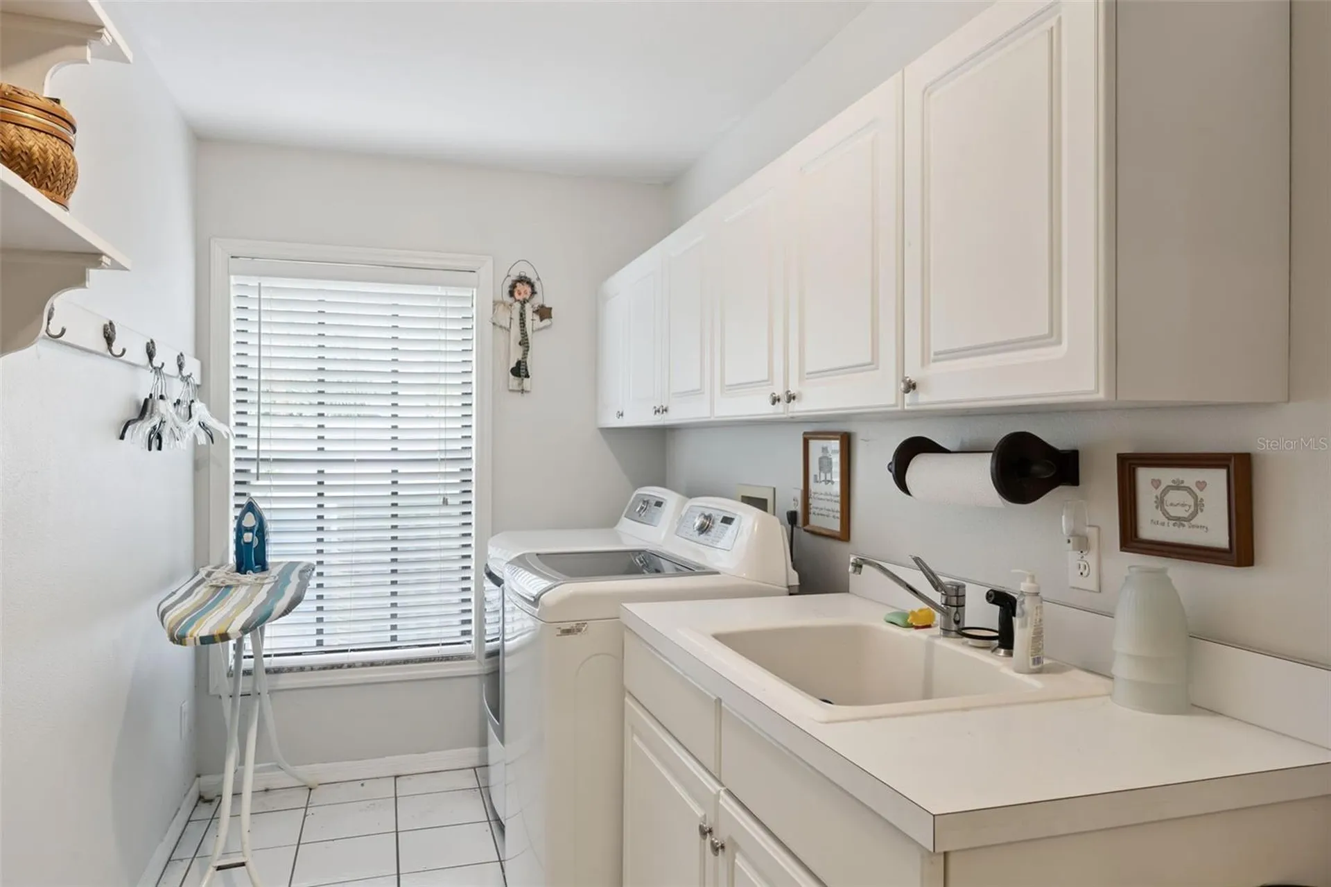390 Smith Street Oviedo FL 32765