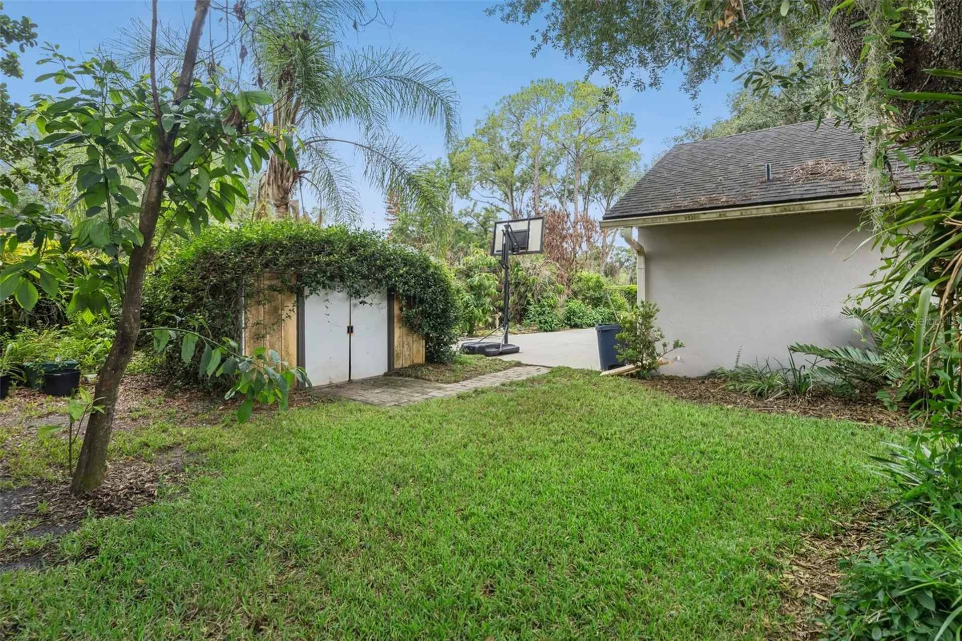 390 Smith Street Oviedo FL 32765