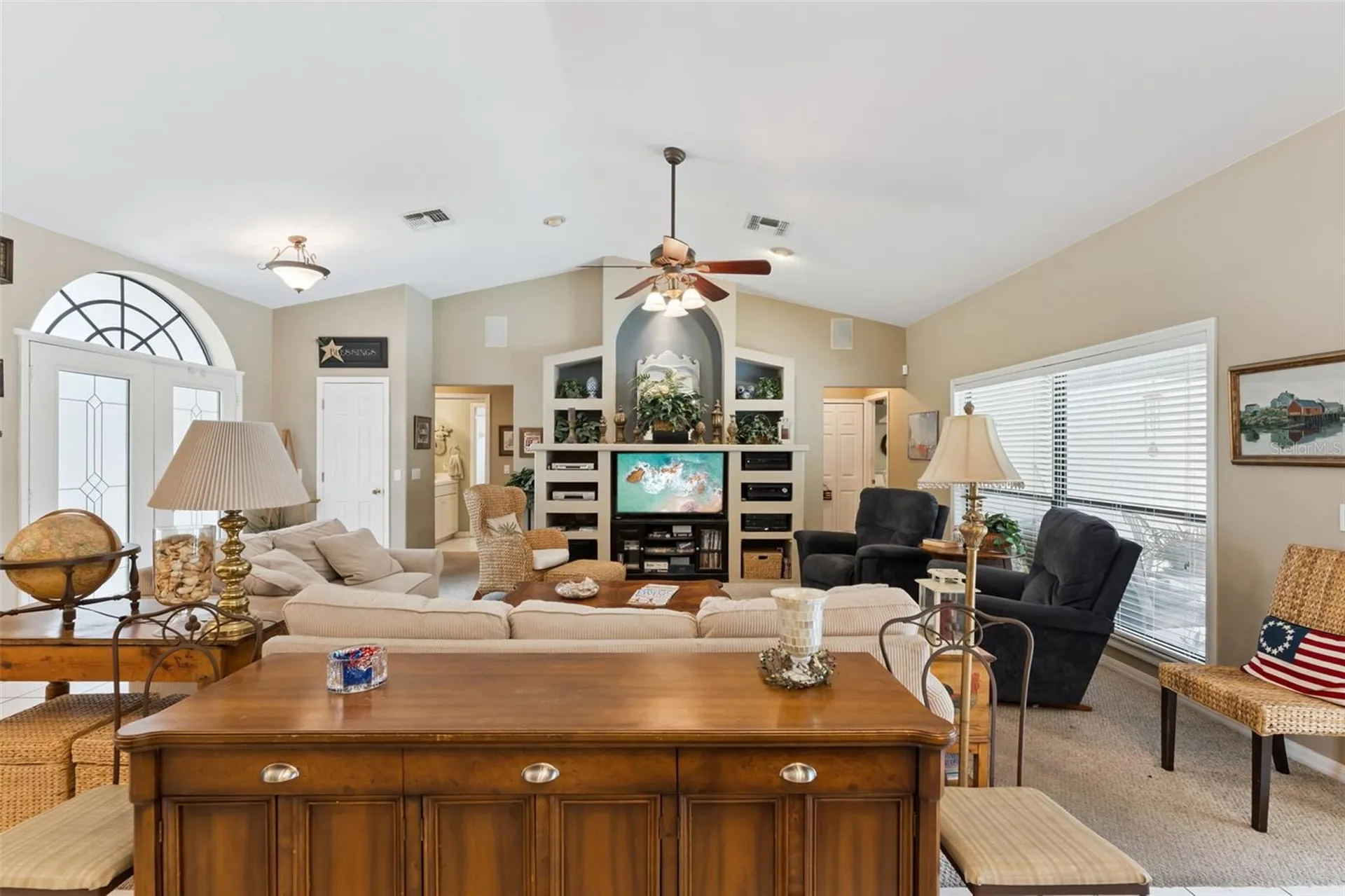 390 Smith Street Oviedo FL 32765