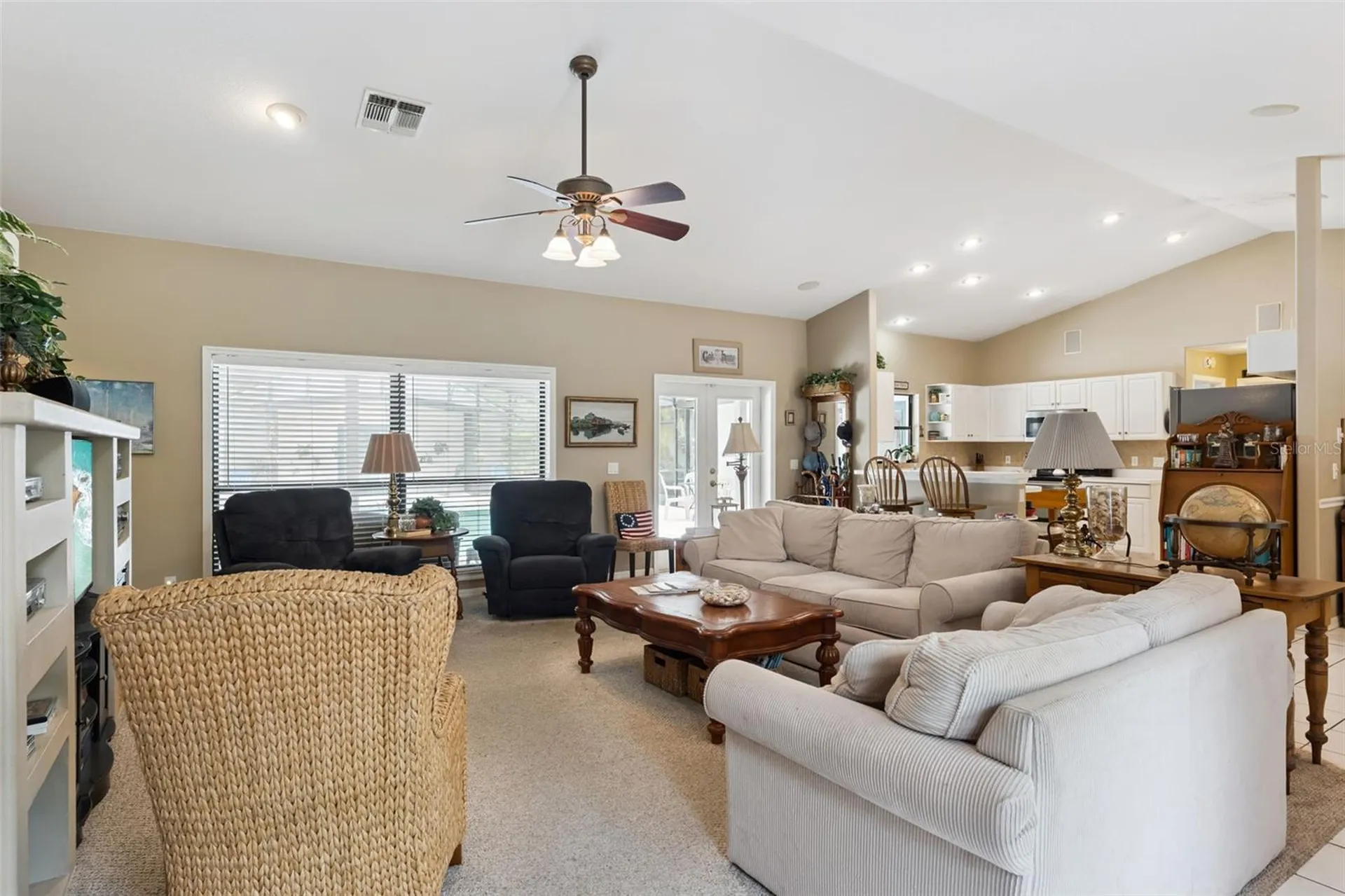 390 Smith Street Oviedo FL 32765