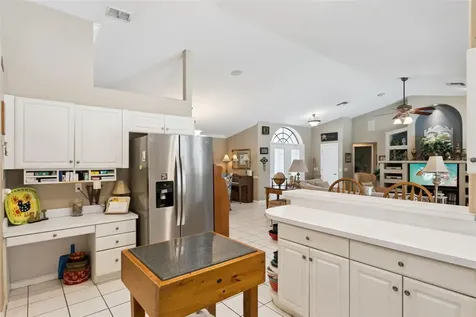 390 Smith Street Oviedo FL 32765