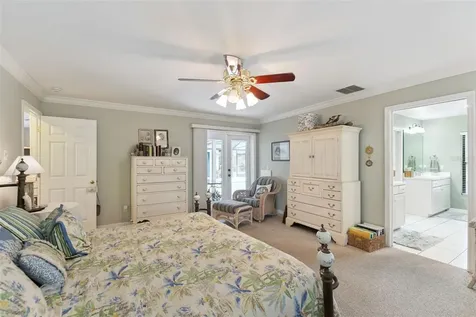 390 Smith Street Oviedo FL 32765