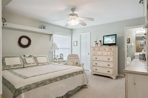 390 Smith Street Oviedo FL 32765