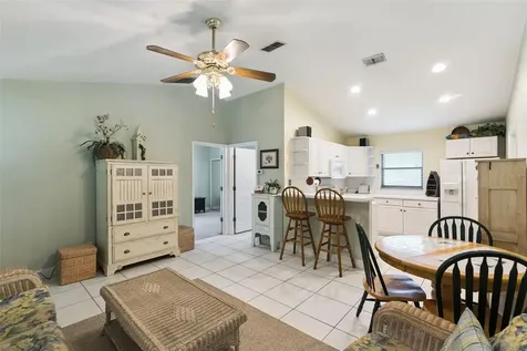 390 Smith Street Oviedo FL 32765