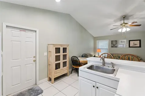 390 Smith Street Oviedo FL 32765