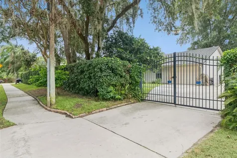 390 Smith Street Oviedo FL 32765