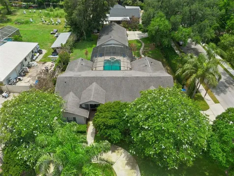 390 Smith Street Oviedo FL 32765