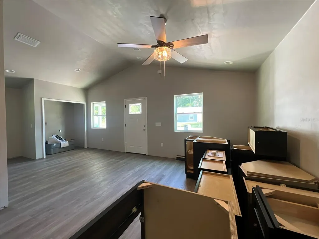 23211 NW 179th Place High Springs FL 32643