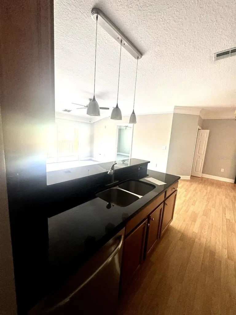 5483 Vineland Road Orlando FL 32811