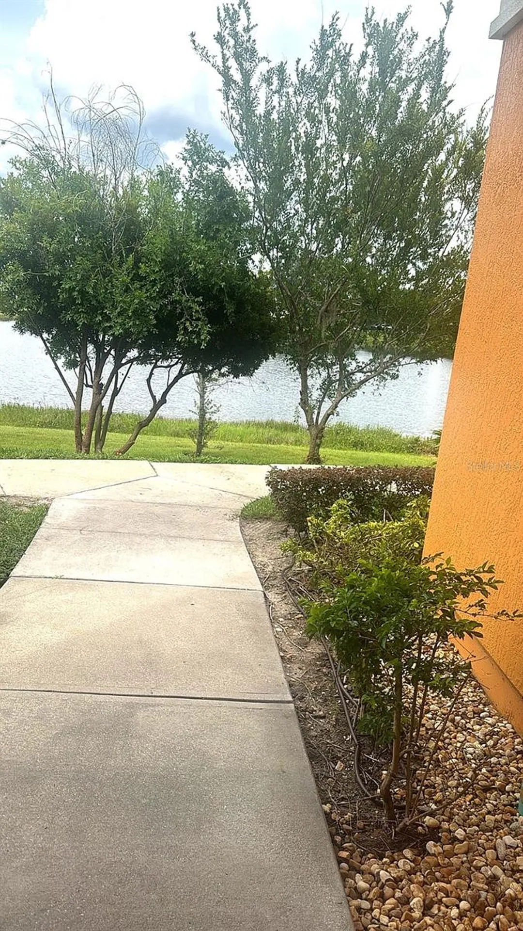 5483 Vineland Road Orlando FL 32811
