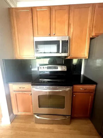 5483 Vineland Road Orlando FL 32811