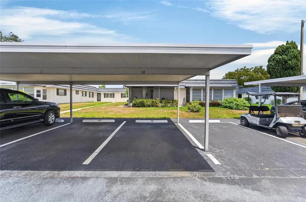 301 Kings Boulevard Sun City Center FL 33573