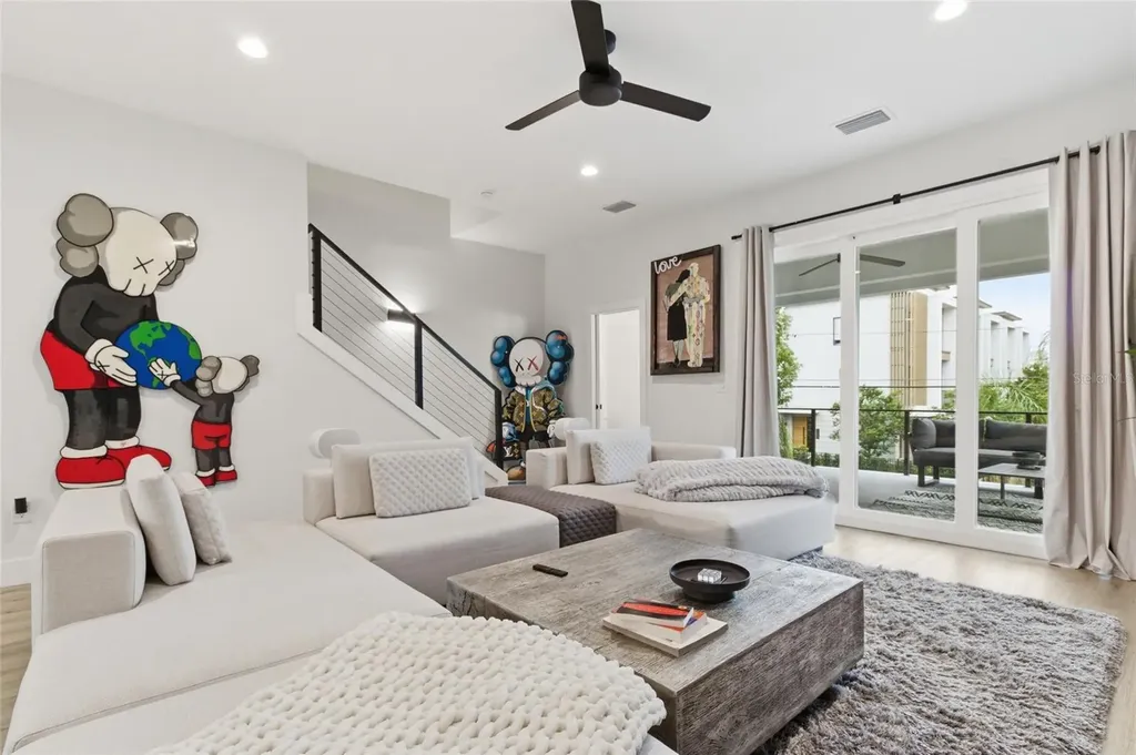 215 W Columbus Drive Tampa FL 33602