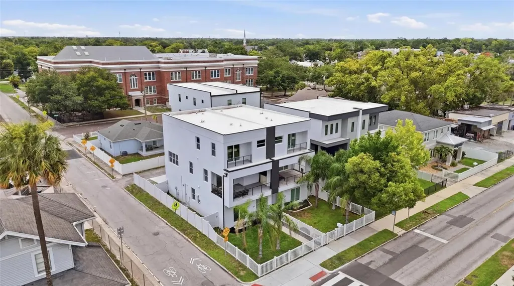 215 W Columbus Drive Tampa FL 33602