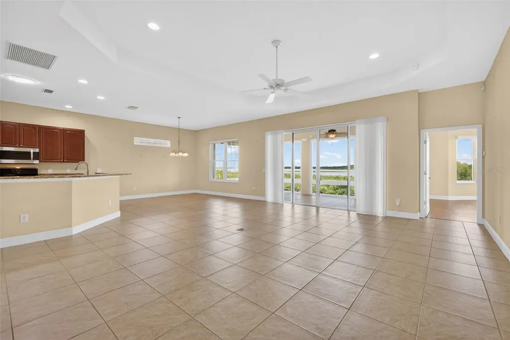 10131 Lake Miona Way Oxford FL 34484