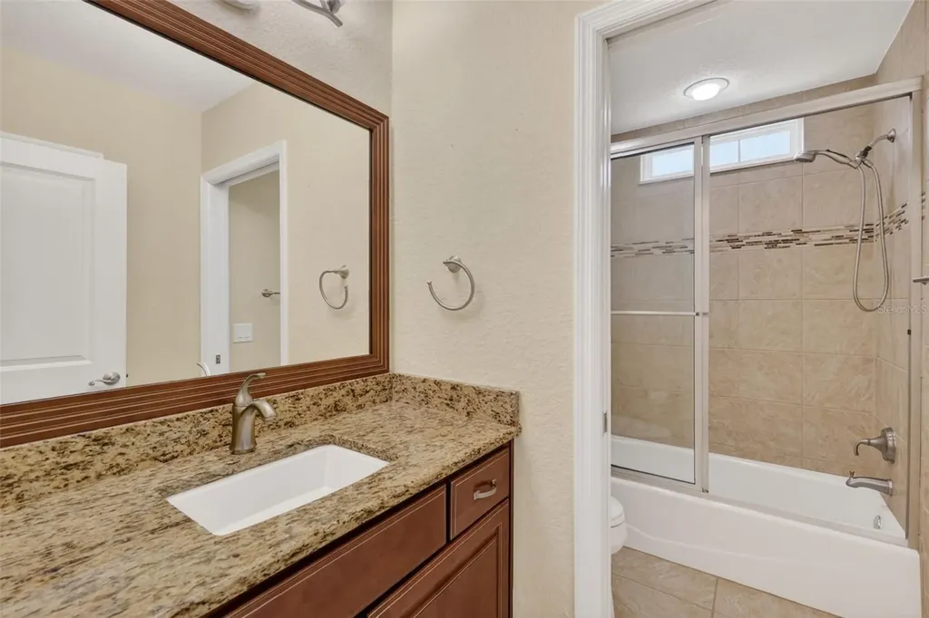 10131 Lake Miona Way Oxford FL 34484