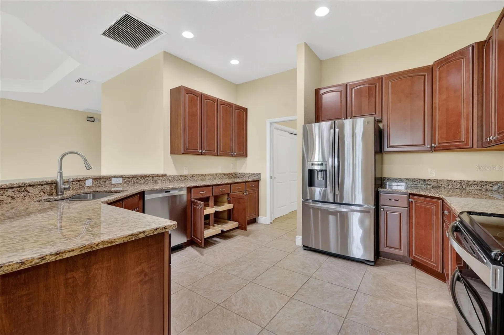 10131 Lake Miona Way Oxford FL 34484