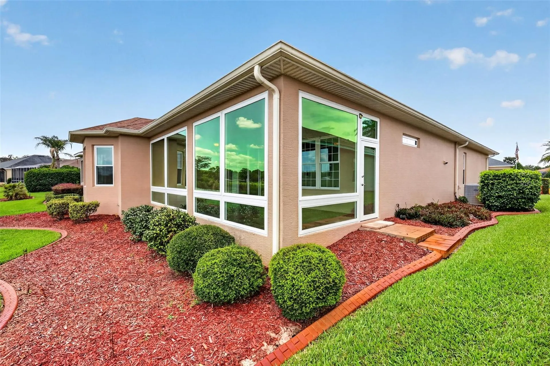 10131 Lake Miona Way Oxford FL 34484