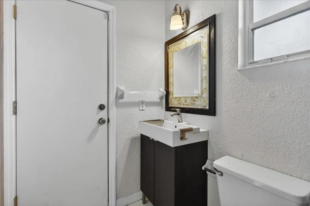 2000 Brent Place Palm Harbor FL 34683