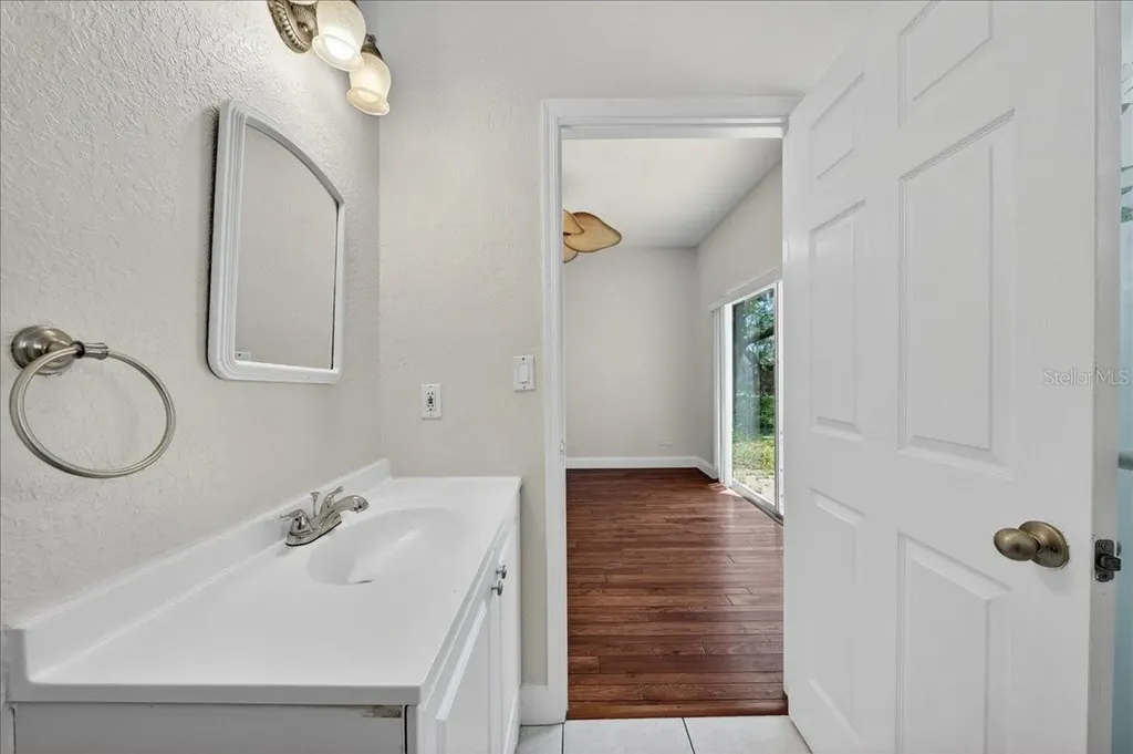 2000 Brent Place Palm Harbor FL 34683