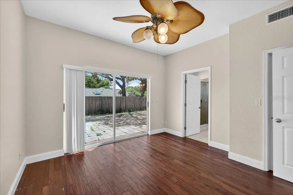 2000 Brent Place Palm Harbor FL 34683