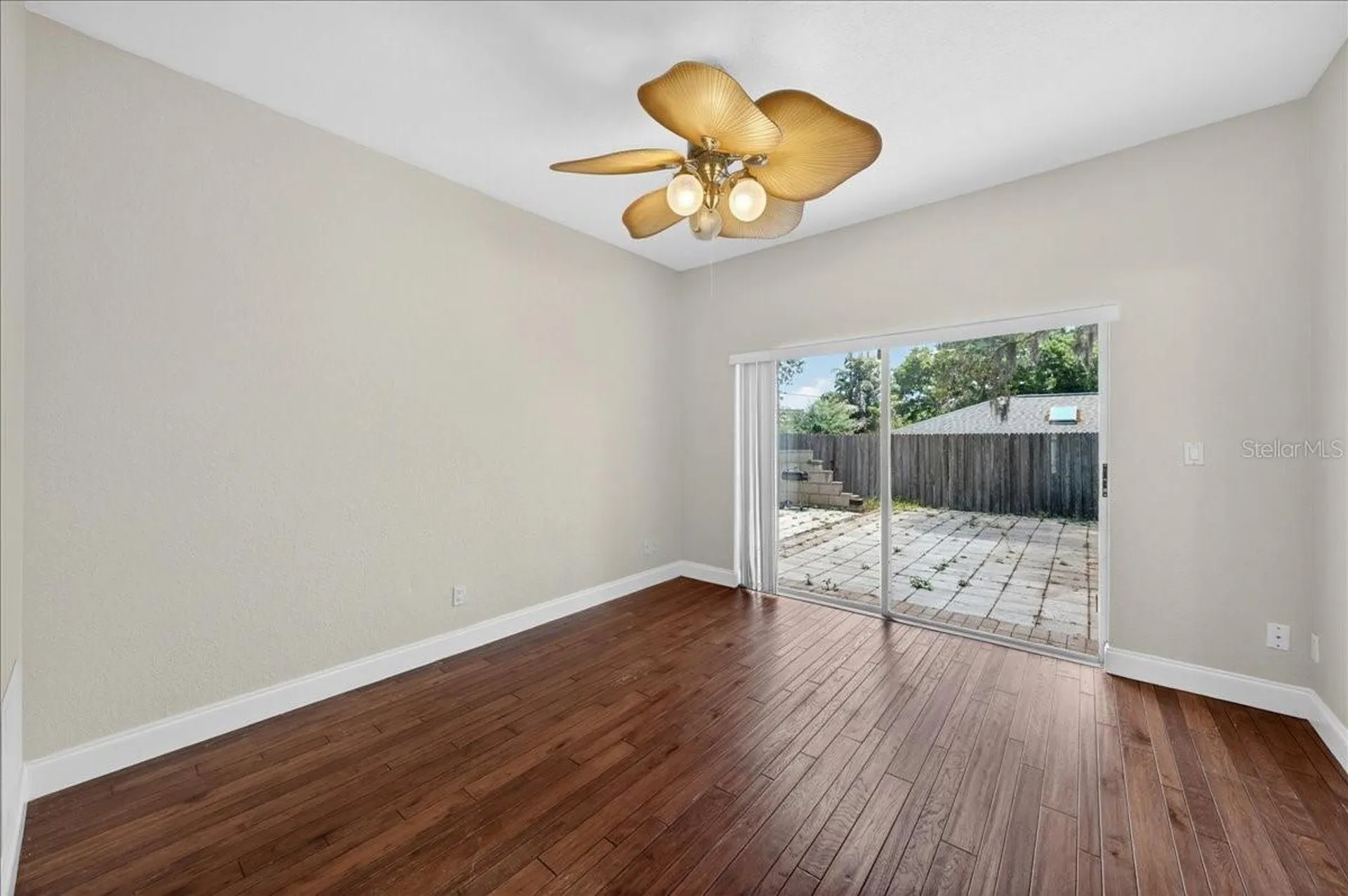 2000 Brent Place Palm Harbor FL 34683