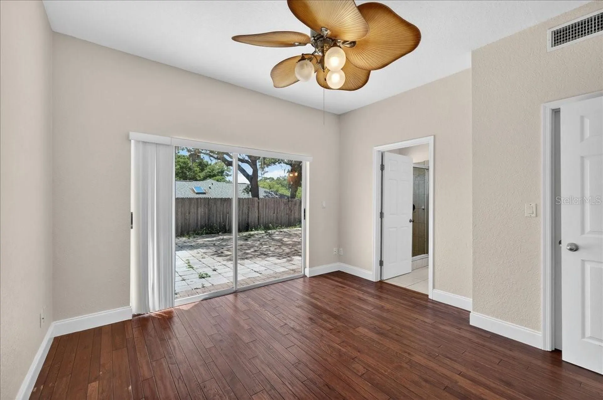 2000 Brent Place Palm Harbor FL 34683