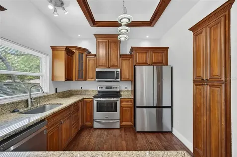 2000 Brent Place Palm Harbor FL 34683