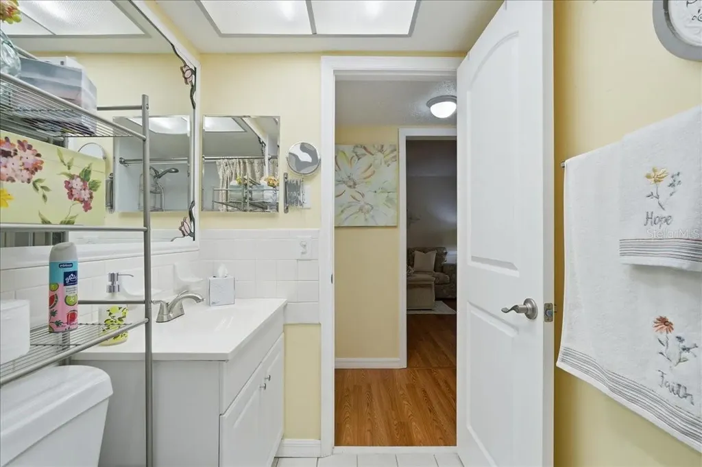 1250 S Pinellas Avenue Tarpon Springs FL 34689