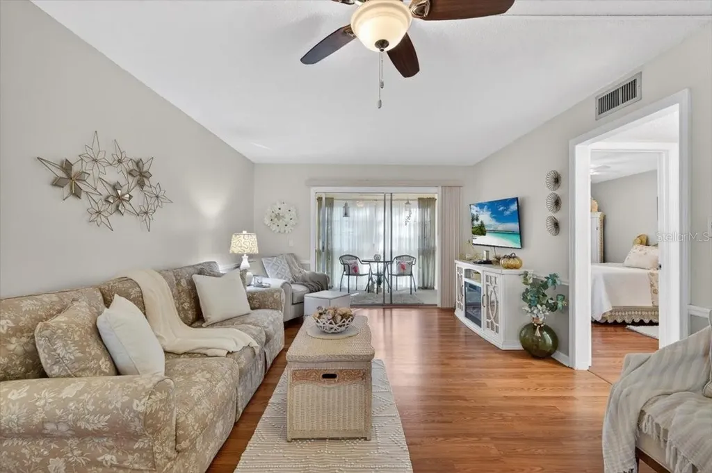 1250 S Pinellas Avenue Tarpon Springs FL 34689