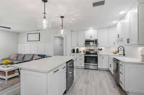 3044 55th Street N St Petersburg FL 33710