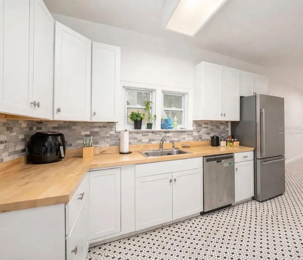 1254 SW 9th Road Gainesville FL 32601