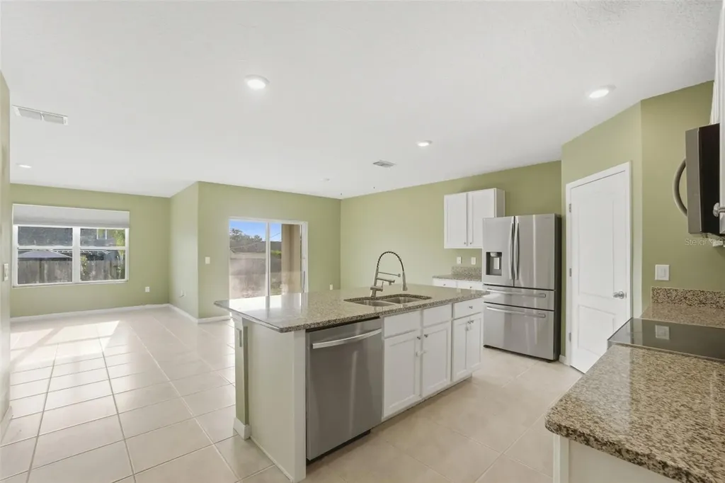 883 Fort Smith Boulevard Deltona FL 32738