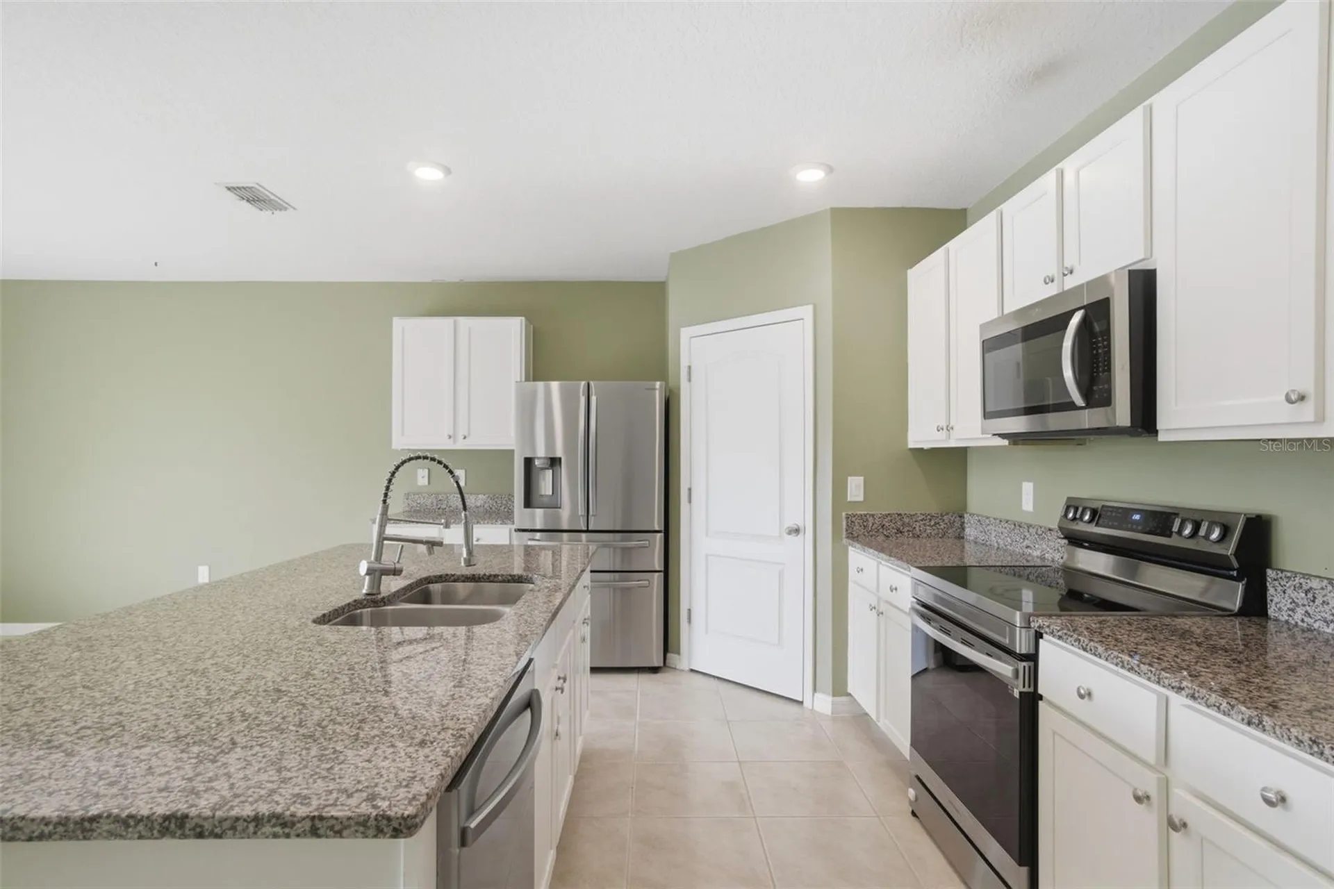 883 Fort Smith Boulevard Deltona FL 32738