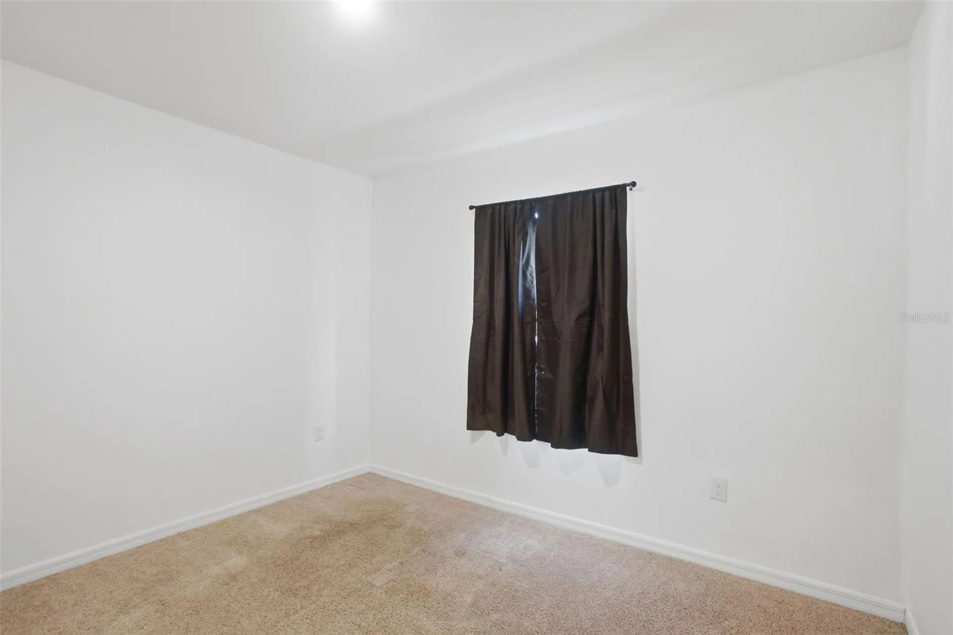 883 Fort Smith Boulevard Deltona FL 32738