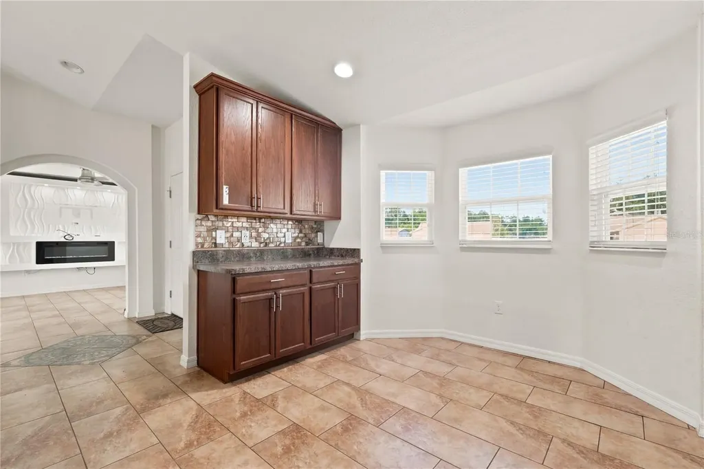 650 Hidden Lakes Court Haines City FL 33844