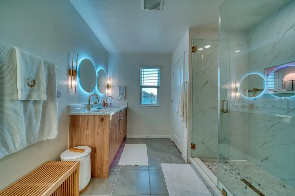 880 Alvanley Court Davenport FL 33896