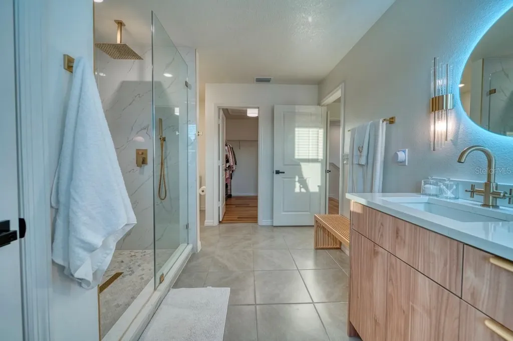 880 Alvanley Court Davenport FL 33896
