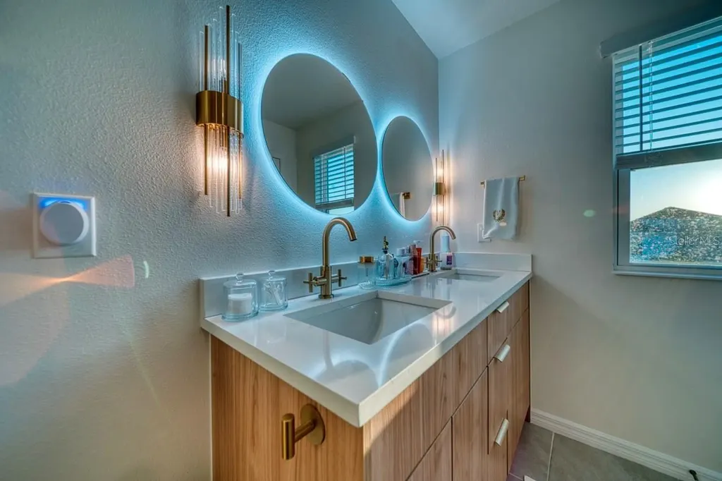 880 Alvanley Court Davenport FL 33896