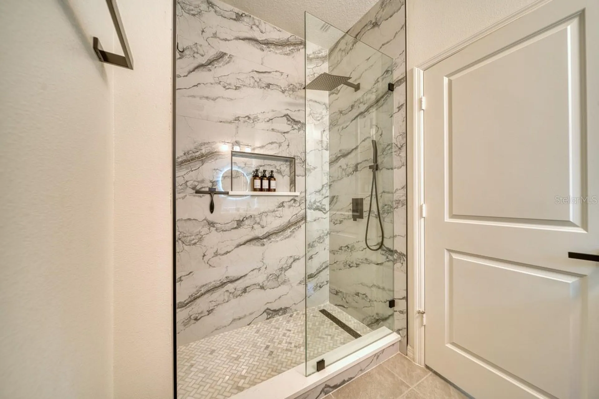 880 Alvanley Court Davenport FL 33896