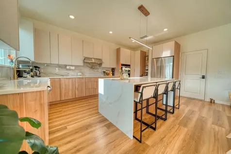 880 Alvanley Court Davenport FL 33896