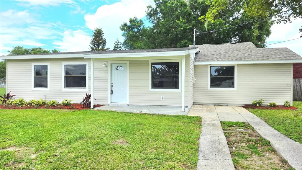 801 NW 5th Street Mulberry FL 33860