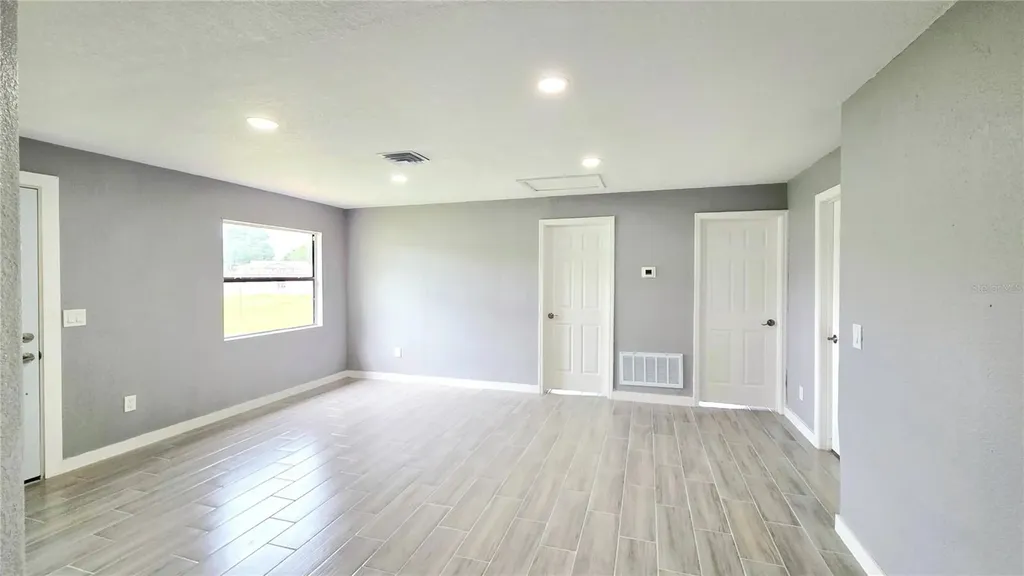 801 NW 5th Street Mulberry FL 33860