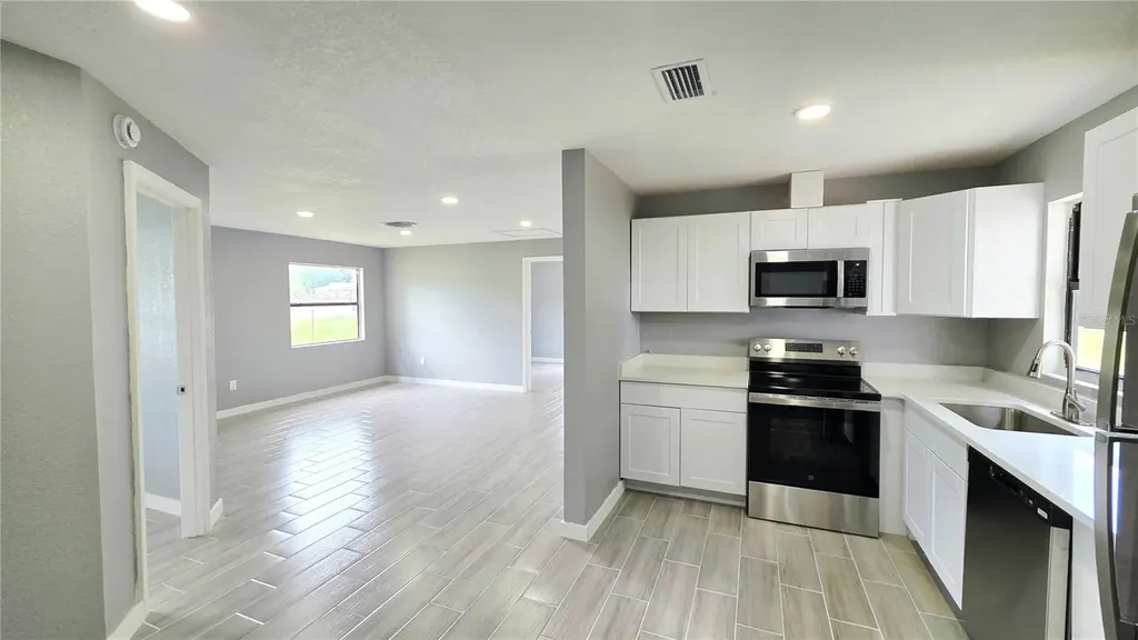 801 NW 5th Street Mulberry FL 33860