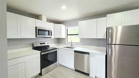 801 NW 5th Street Mulberry FL 33860