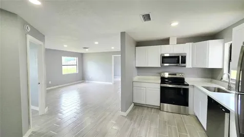 801 NW 5th Street Mulberry FL 33860