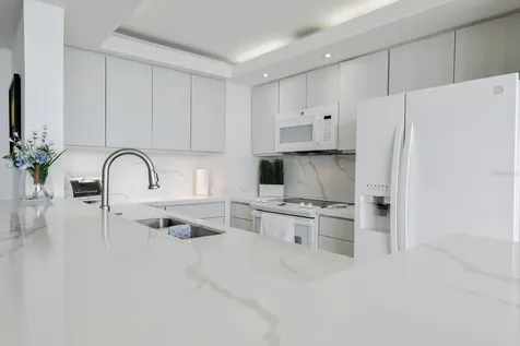 4745 Isla Verde Avenue Carolina PR 00979