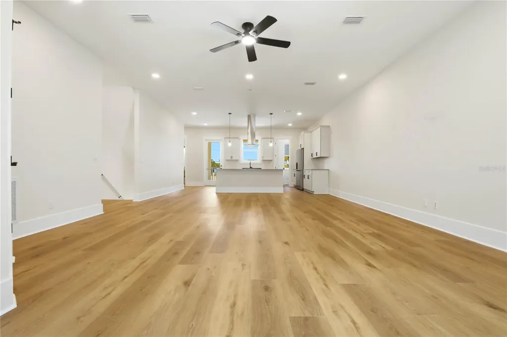 1413 Bayshore Boulevard Dunedin FL 34698