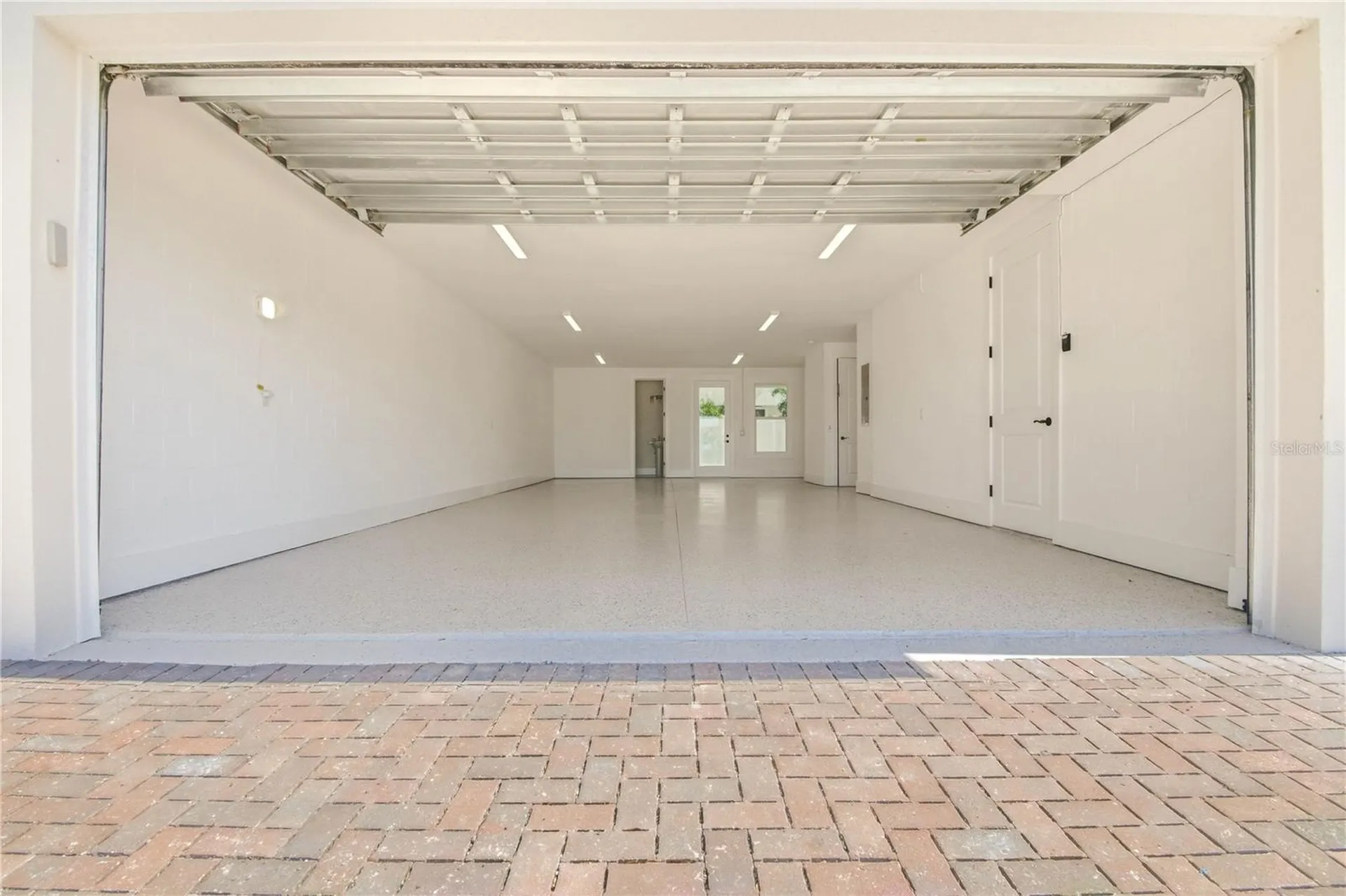 1413 Bayshore Boulevard Dunedin FL 34698
